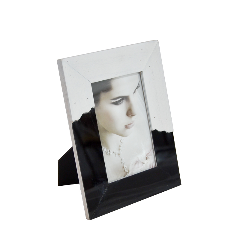Wooden photo frame, modern concise design, upper half white and lower half black 19S773