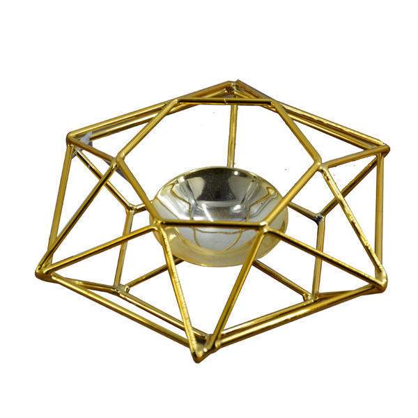 Metal candle holder, tealight holder,  Golden finish.  Modern concise design AL270