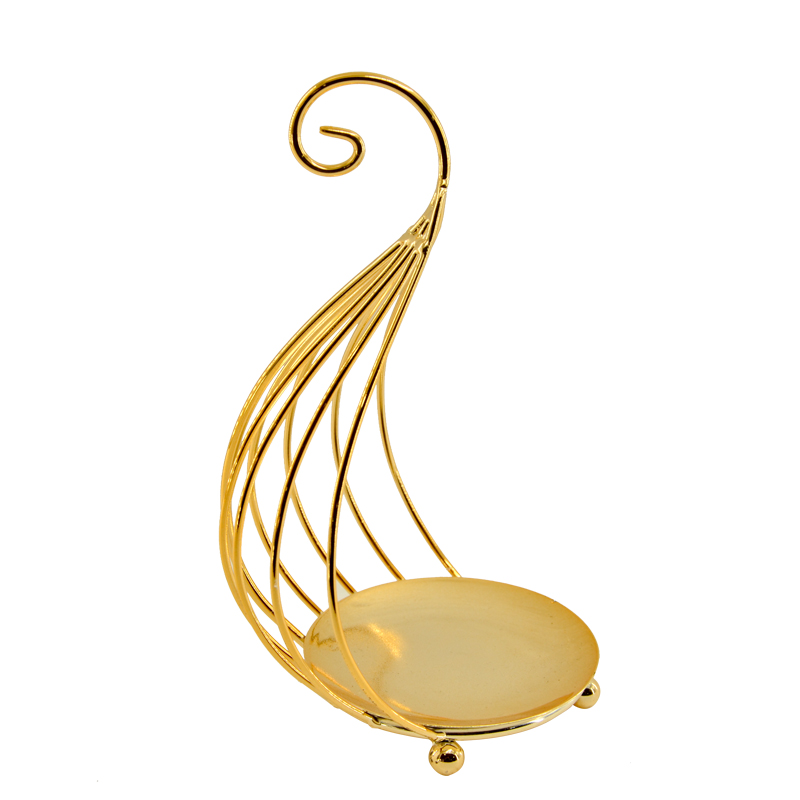Metal candle holder,  Golden finish.  Modern concise design H013